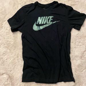 Nike S Black Tshirt